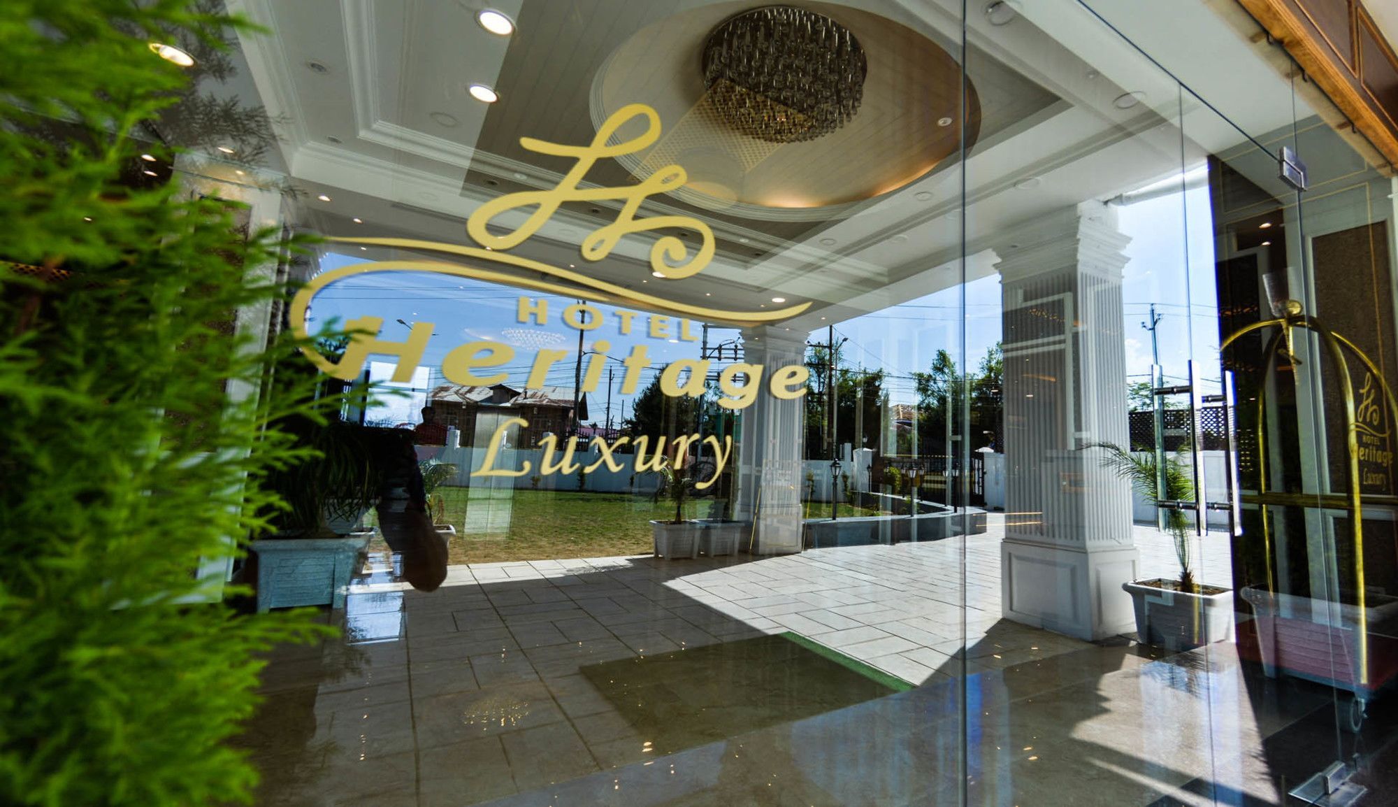Heritage Luxury Srīnagar Екстериор снимка