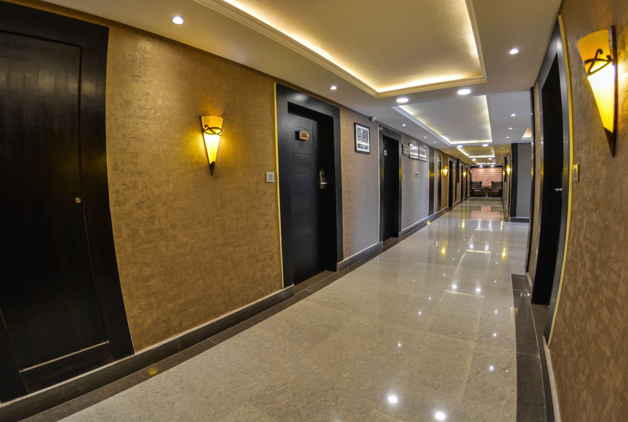 Heritage Luxury Srīnagar Екстериор снимка